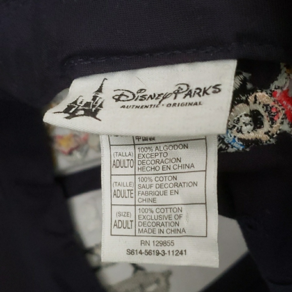Insane Mickey Mouse hat - Picture 5 of 5